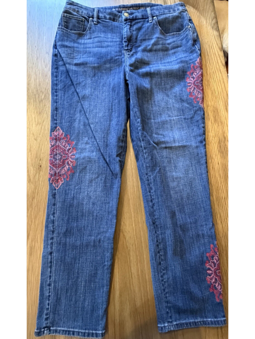 Chico's Embroidered Mandala So Slimming Girlfriend Ankle Jeans Blue Sz 1.5 US 10